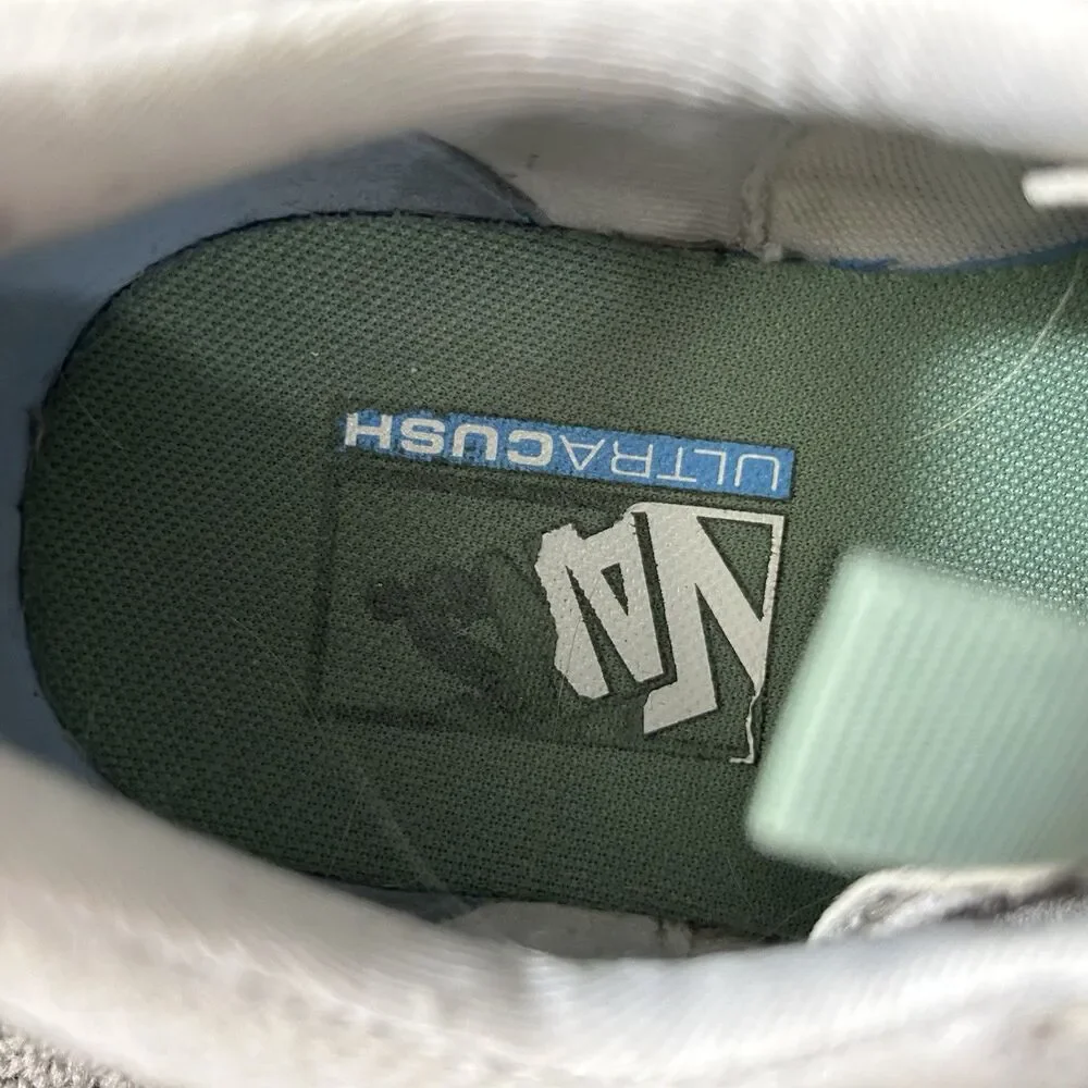 Vans UltraRange Exo Mens Size 12 White Suede Green Athletic Outdoor Shoes Used